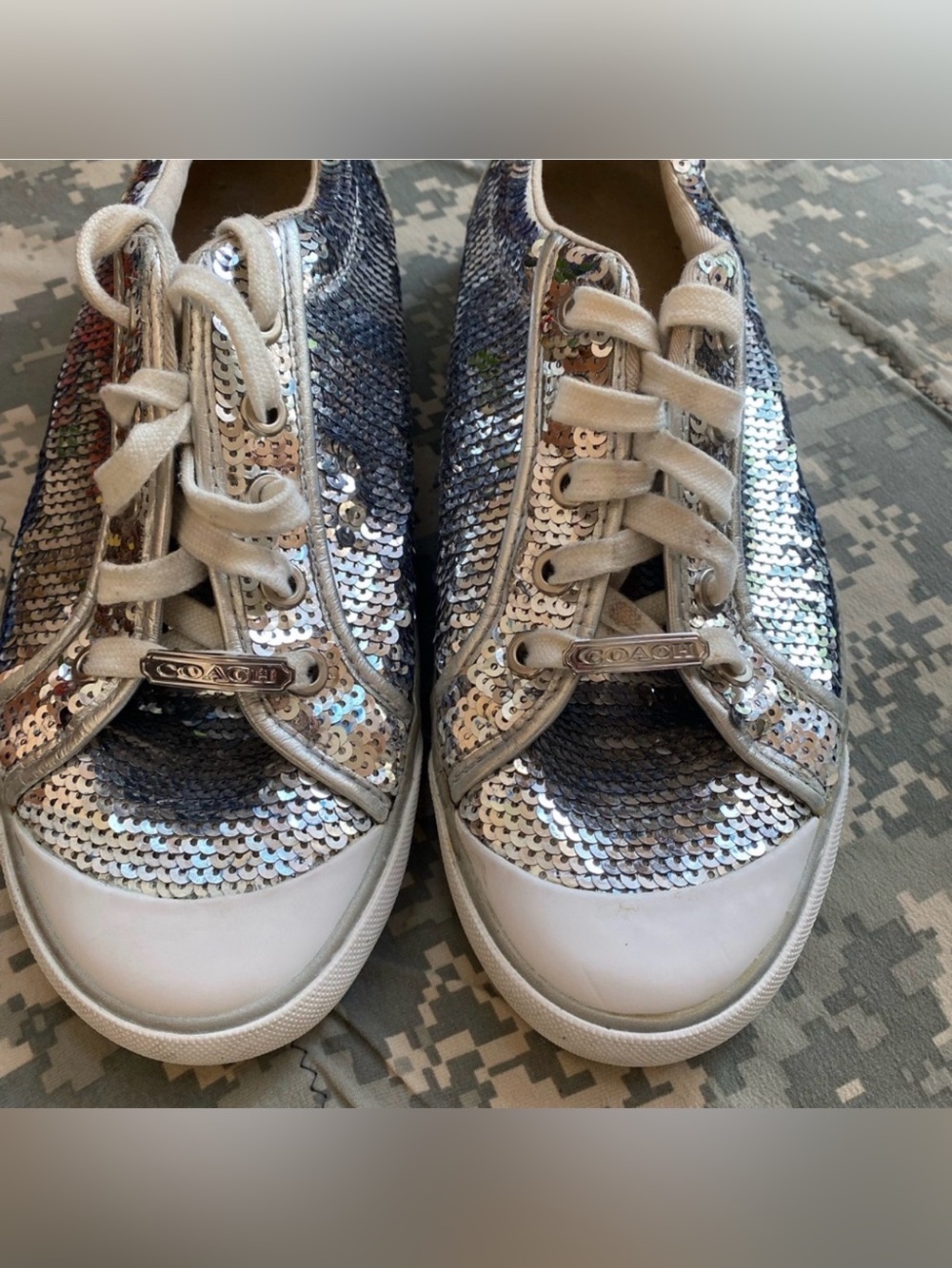 Coach Garrett Silver Sequin
Women's Sneakers S 8B